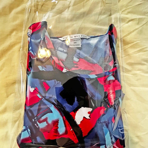 TOP, STRETCH, RED/BLUE/BLACK/WHITE/LT BLUE COMBO, SIZE 3X, ¾ SLEEVES, CREW NECK, - Picture 6 of 10